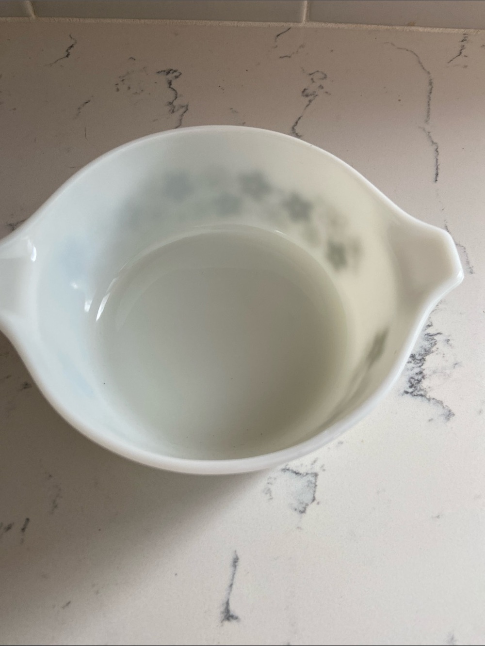 Vintage Pyrex Spring Blossom (Crazy Daisy) 471-B Cinderella Bowl - Picture 2 of 9